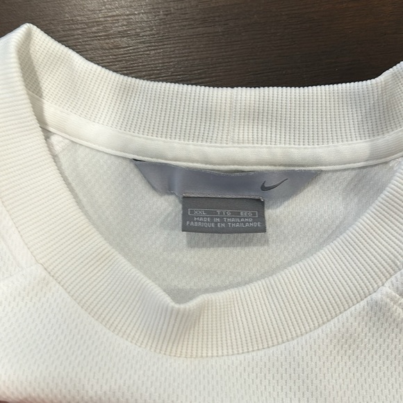 Nike Long Sleeve XXL pull over shirt - Picture 2 of 2